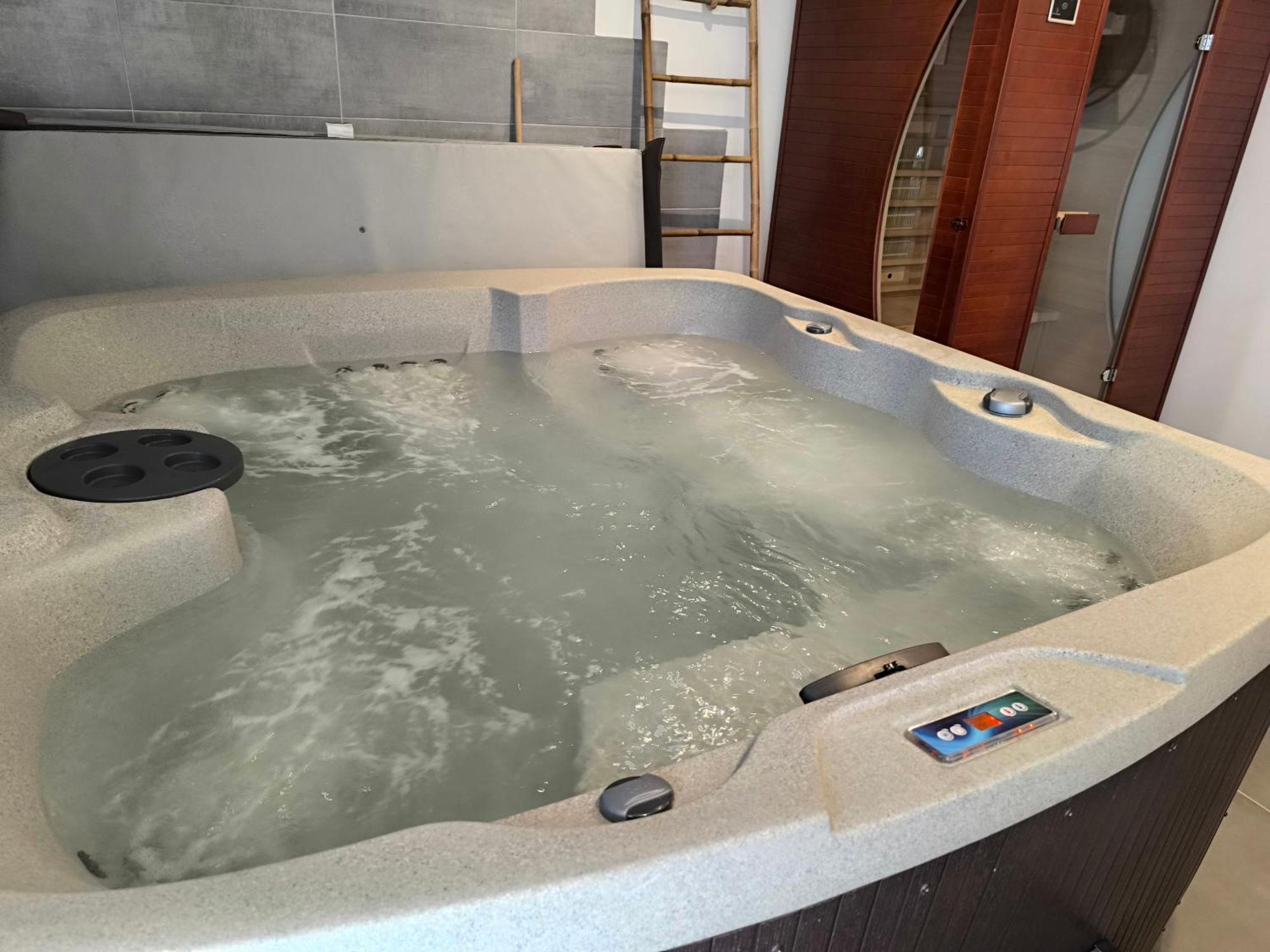 Gite Bonheur Et Charme Spa-Sauna Forfait 2H Inclus Кинцхайм Экстерьер фото